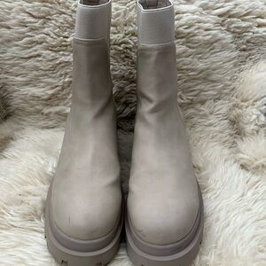 Dolce Vita Lug Boot Dune 9